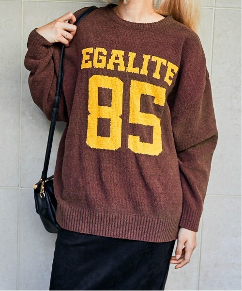 GORGE(ゴージ)の「《カレッジロゴ×ナンバリング》レディース モールニット プルオーバー ストリート ゆるシルエット 秋冬(ニット/セーター・レディース・ネイビー/ブラウン/オフホワイト・F)」の10枚目の写真