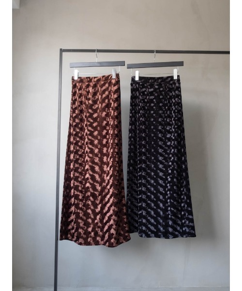 sahara(サハラ)の「Emboss Velour Long Skirt/エンボスベロアロングスカート(スカート・レディース・ブラック/ブラウン・M/S)」の10枚目の写真