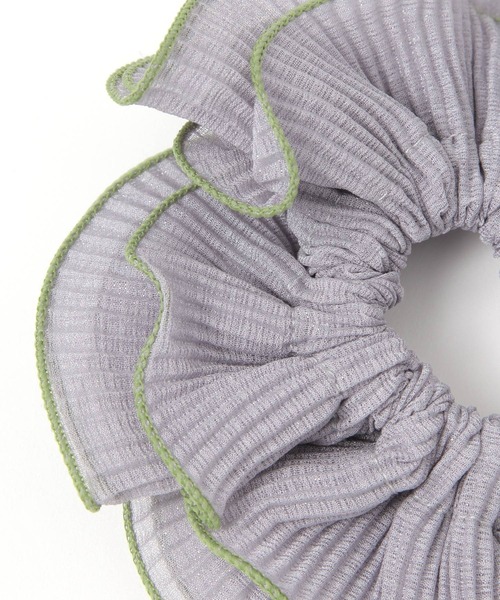 niko and...（ニコアンド）の「プリーツバイカラーシュシュ（シュシュ・レディース・ブラウン/パープル/グレー/アイボリー/ブラック・0）」の6枚目の写真