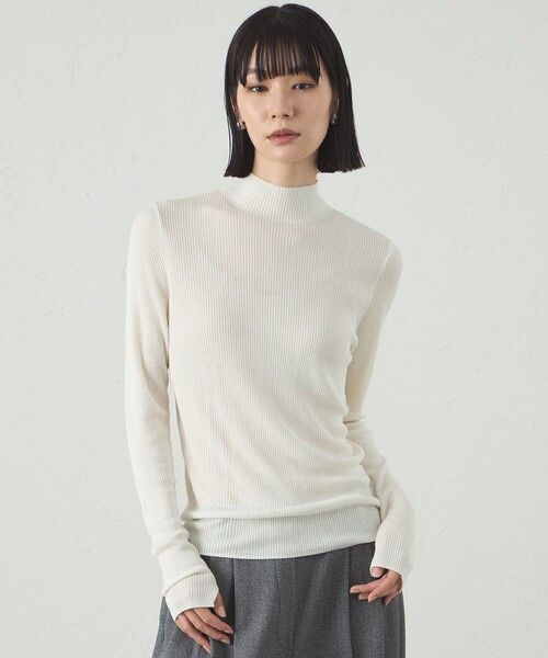 CAST:(キャストコロン)の「【着回し抜群/イージーケア】ハイネックリブニット(ニット/セーター・レディース・グリーン系その他/レッド/オフホワイト/グレー/ブラック・M)」の1枚目の写真