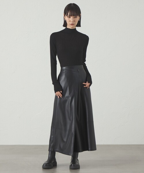 CAST:(キャストコロン)の「【着回し抜群/イージーケア】ハイネックリブニット(ニット/セーター・レディース・グリーン系その他/レッド/オフホワイト/グレー/ブラック・M)」の8枚目の写真