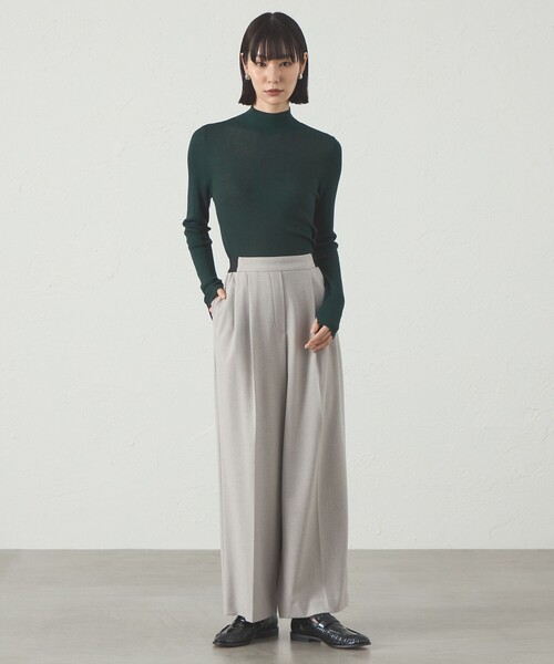 CAST:(キャストコロン)の「【着回し抜群/イージーケア】ハイネックリブニット(ニット/セーター・レディース・グリーン系その他/レッド/オフホワイト/グレー/ブラック・M)」の10枚目の写真