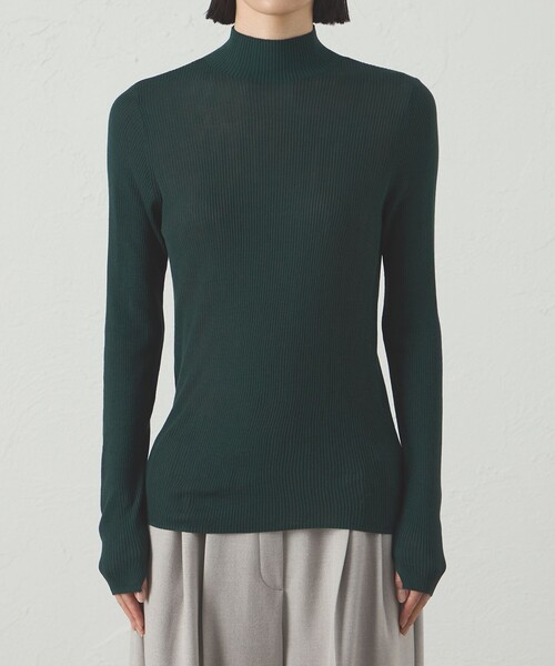 CAST:(キャストコロン)の「【着回し抜群/イージーケア】ハイネックリブニット(ニット/セーター・レディース・グリーン系その他/レッド/オフホワイト/グレー/ブラック・M)」の11枚目の写真