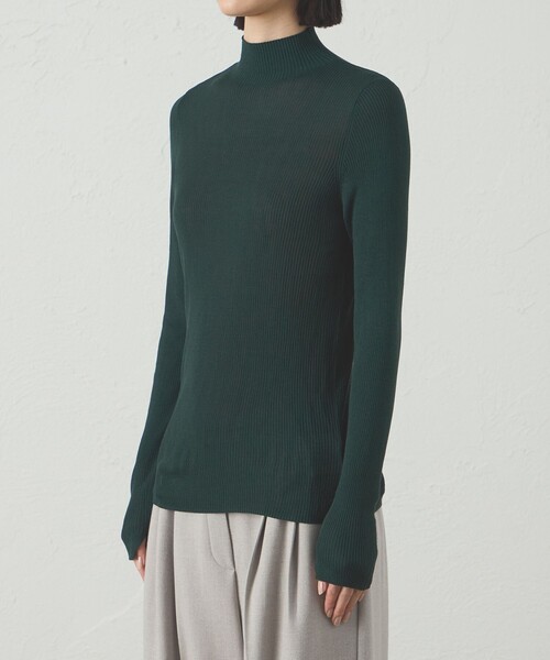 CAST:(キャストコロン)の「【着回し抜群/イージーケア】ハイネックリブニット(ニット/セーター・レディース・グリーン系その他/レッド/オフホワイト/グレー/ブラック・M)」の12枚目の写真