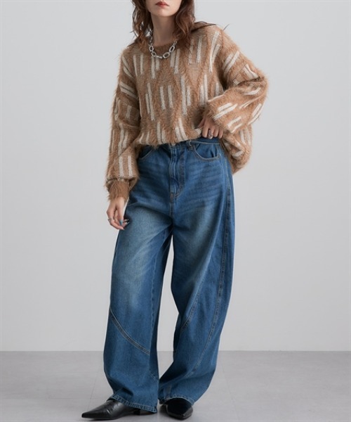 Soiunique（スワユニーク）の「フェザー切替ゆったりサイズ総柄ニット　［Soiunique］（ニット/セーター・レディース・ブラウン系/ブラック系・フリー）」の13枚目の写真