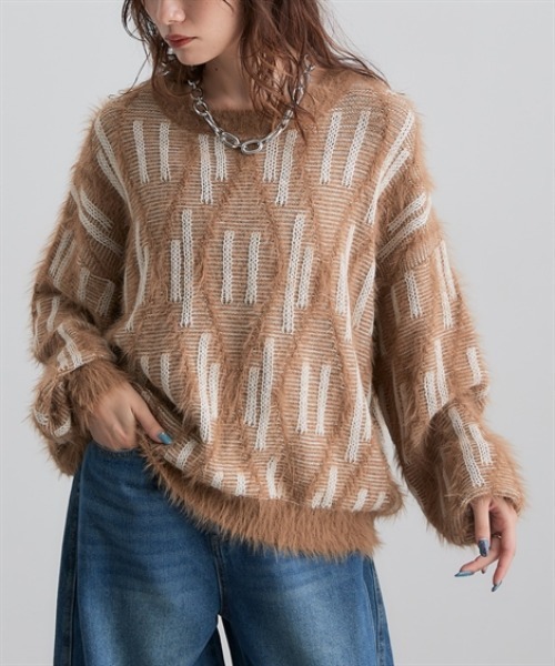 Soiunique（スワユニーク）の「フェザー切替ゆったりサイズ総柄ニット　［Soiunique］（ニット/セーター・レディース・ブラウン系/ブラック系・フリー）」の14枚目の写真