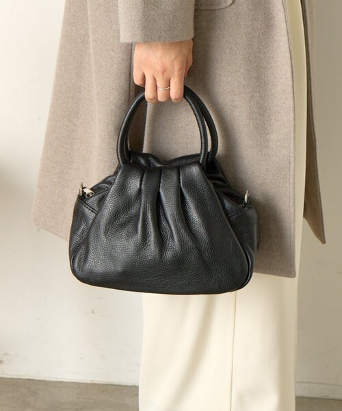 Jena espace merveilleux（ジェナ　エスパスメルヴェイユ）の「《さわゆい企画》【新色登場・WEB限定】プリーツレザーバッグ（トートバッグ・レディース・ブラック・FREE）」の4枚目の写真