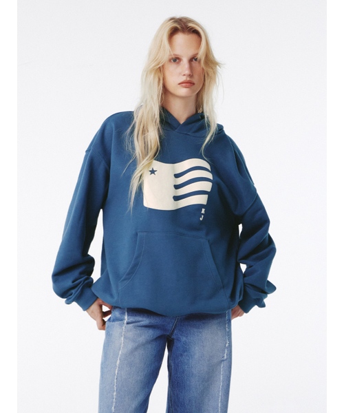 Kijun（キジュン）の「Flag Hoodie UNISEX Dusty Blue（パーカー・レディース・その他・SMALL）」の6枚目の写真