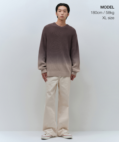 MUSINSA STANDARD（ムシンサスタンダード）の「グラデーションリブクルーネックニット[ブラウン]（ニット/セーター・メンズ・その他・XX-LARGE/SMALL/MEDIUM/LARGE/X-LARGE）」の2枚目の写真