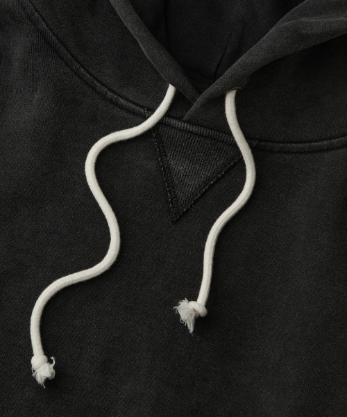 OUTSTANDING(アウトスタンディング)の「AUTHENTIC COMFORT HOOD SWEAT_VINTAGE CHARCOAL(パーカー・メンズ・その他・MEDIUM/LARGE/X-LARGE)」の4枚目の写真