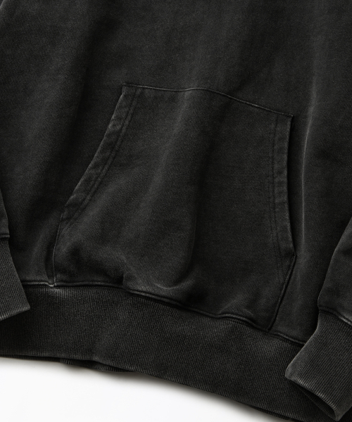 OUTSTANDING(アウトスタンディング)の「AUTHENTIC COMFORT HOOD SWEAT_VINTAGE CHARCOAL(パーカー・メンズ・その他・MEDIUM/LARGE/X-LARGE)」の5枚目の写真