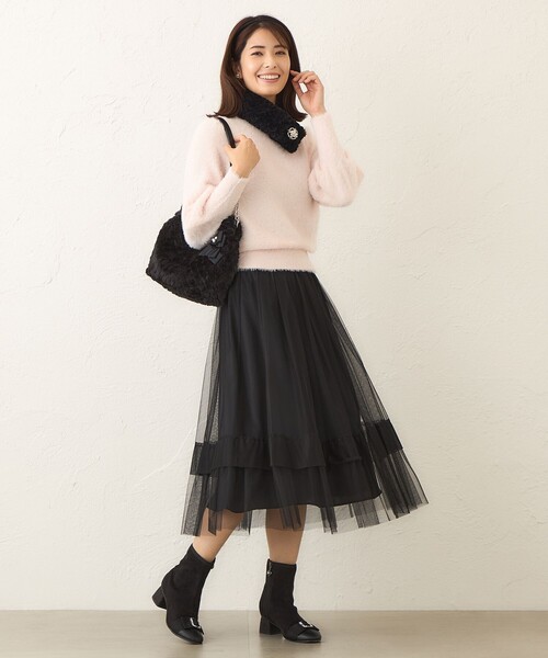 TO BE CHIC(トゥー ビー シック)の「フェザーモール ホールガーメントニット(ニット/セーター・レディース・ピンク系その他2/オフホワイト・40)」の5枚目の写真