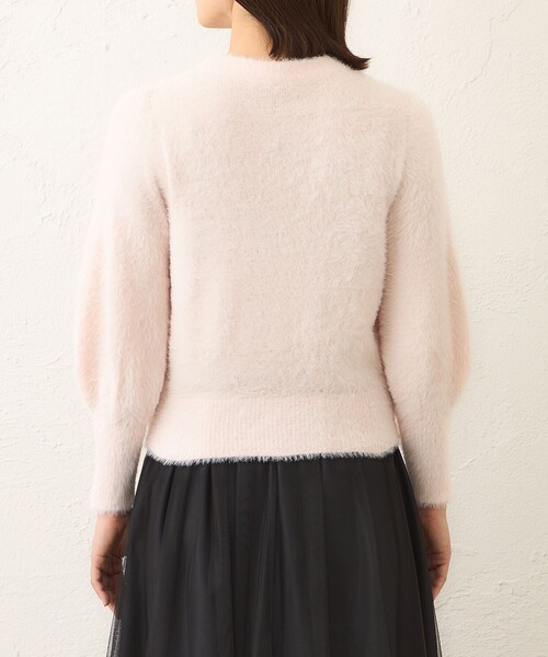 TO BE CHIC(トゥー ビー シック)の「フェザーモール ホールガーメントニット(ニット/セーター・レディース・ピンク系その他2/オフホワイト・40)」の8枚目の写真