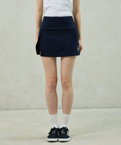 ARI(アリ)の「BONNY JERSEY SKIRT PANTS / NAVY(スカート・レディース・ネイビー・FREE)」の1枚目の写真