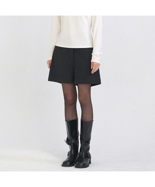 MICANE(ミケーネ)の「ミコショートパンツ(その他パンツ・レディース・チャコール/ブラック・X-SMALL/XX-LARGE/X-LARGE/LARGE/MEDIUM/SMALL)」の2枚目の写真