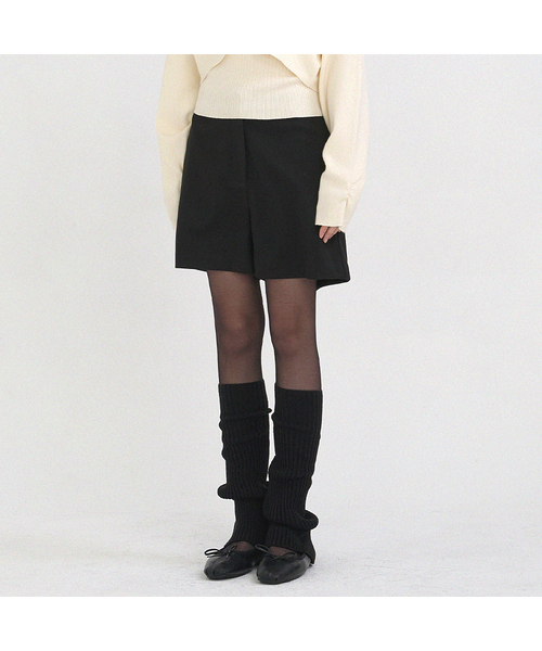 MICANE(ミケーネ)の「ミコショートパンツ(その他パンツ・レディース・チャコール/ブラック・X-SMALL/XX-LARGE/X-LARGE/LARGE/MEDIUM/SMALL)」の1枚目の写真