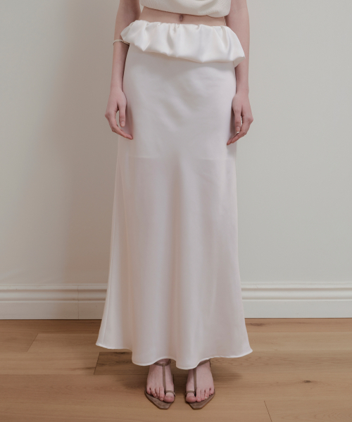AOPT(アオプト)の「BALLOON DETAIL SATIN SKIRT - WHITE(スカート・レディース・その他・MEDIUM/SMALL)」の1枚目の写真