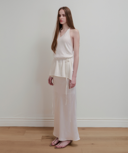 AOPT(アオプト)の「BALLOON DETAIL SATIN SKIRT - WHITE(スカート・レディース・その他・MEDIUM/SMALL)」の4枚目の写真