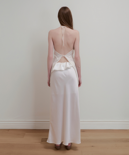 AOPT(アオプト)の「BALLOON DETAIL SATIN SKIRT - WHITE(スカート・レディース・その他・MEDIUM/SMALL)」の5枚目の写真