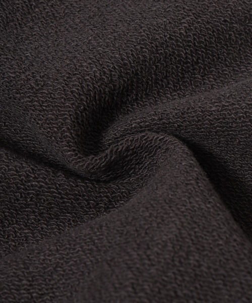 OMNES(オムネス)の「裏毛スウェットサイドスリットプルオーバー KIDS(スウェット・キッズ・ピンクベージュ/チャコール/モカ・130cm/120cm)」の17枚目の写真