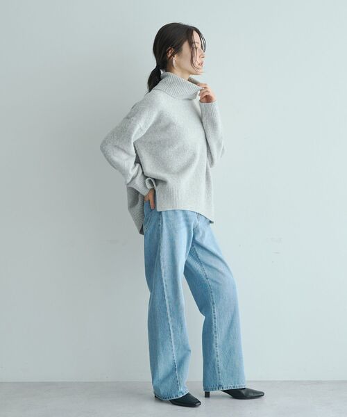 YECCA VECCA（イェッカヴェッカ）の「スリットタートルネックニット（ニット/セーター・レディース・ライトグレー/ラベンダー/サックスブルー/チャコールグレー・FREE）」の16枚目の写真