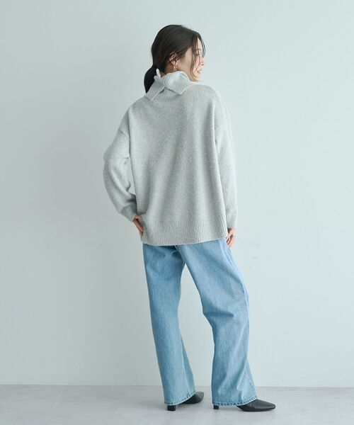 YECCA VECCA（イェッカヴェッカ）の「スリットタートルネックニット（ニット/セーター・レディース・ライトグレー/ラベンダー/サックスブルー/チャコールグレー・FREE）」の18枚目の写真