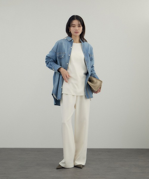 SALON adam et rope'（サロン アダム エ ロペ）の「トリアセボートリブブラウス / セットアップ対応（シャツ/ブラウス・レディース・オフホワイト/ブラック・FREE）」の8枚目の写真