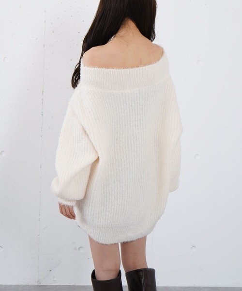 archives(アルシーヴ)の「カールフェザーオフショルニットプルオーバー(ニット/セーター・レディース・イエロー/グリーン/アイボリー・MEDIUM)」の15枚目の写真