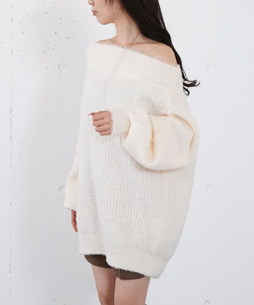 archives(アルシーヴ)の「カールフェザーオフショルニットプルオーバー(ニット/セーター・レディース・イエロー/グリーン/アイボリー・MEDIUM)」の14枚目の写真