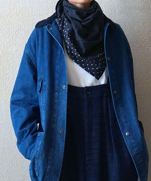 JOURNAL STANDARD LUXE（ジャーナルスタンダード　ラックス）の「【SOIL】POPLIN DOT TRIANGLE STOLE（ストール/ショール・レディース・ブラック・FREE）」の3枚目の写真