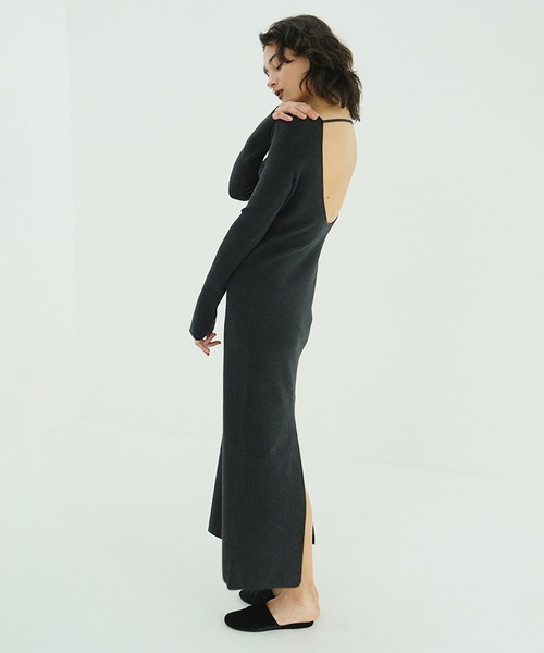 CLANE(クラネ)の「W FACE POWER SHOULDER KNIT ONEPIECE(ワンピース・レディース・ブラック/チャコールグレー・2/1)」の3枚目の写真