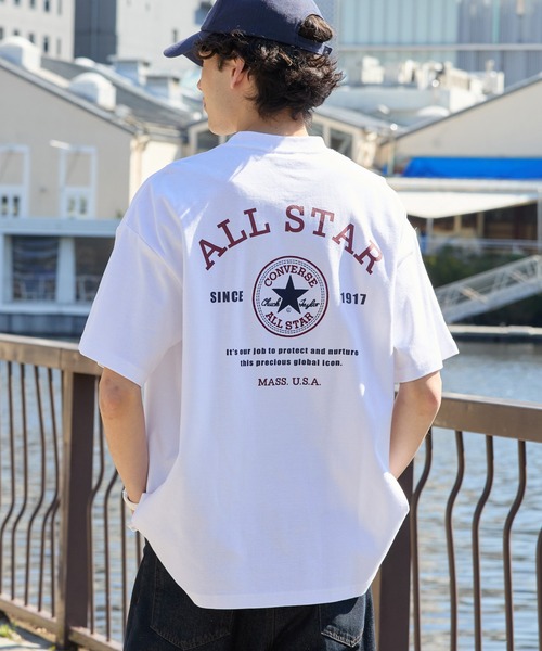 CONVERSE(コンバース)の「CONVERSE / コンバース ロゴ刺繍 グラフィックプリント フライス クルーネック 半袖Tシャツ(Tシャツ/カットソー・メンズ・グレー系/オートミール/ダークブルー/ブラック系/ブルー系/チャコール/オフホワイト/ブラック系1/グリーン系/グリーン/ホワイト系/ブラック・LL/L/M)」の3枚目の写真