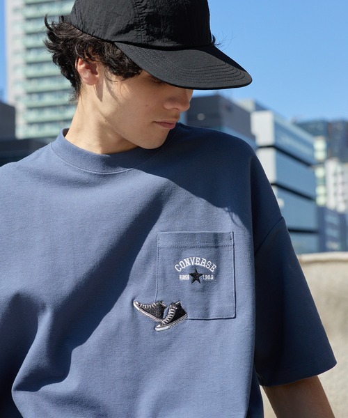 CONVERSE(コンバース)の「CONVERSE / コンバース ロゴ刺繍 グラフィックプリント フライス クルーネック 半袖Tシャツ(Tシャツ/カットソー・メンズ・グレー系/オートミール/ダークブルー/ブラック系/ブルー系/チャコール/オフホワイト/ブラック系1/グリーン系/グリーン/ホワイト系/ブラック・LL/L/M)」の11枚目の写真