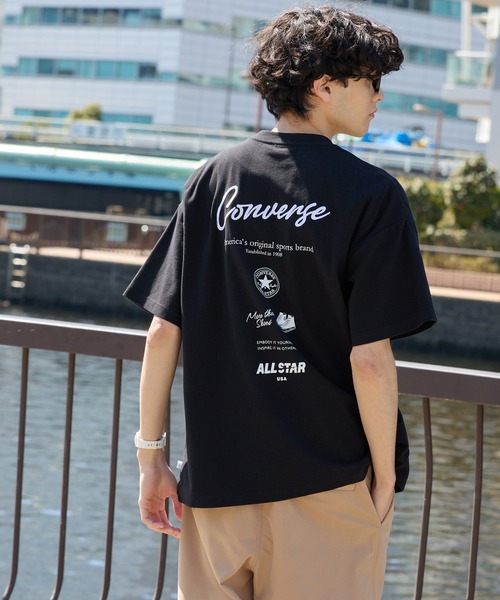 CONVERSE(コンバース)の「CONVERSE / コンバース ロゴ刺繍 グラフィックプリント フライス クルーネック 半袖Tシャツ(Tシャツ/カットソー・メンズ・グレー系/オートミール/ダークブルー/ブラック系/ブルー系/チャコール/オフホワイト/ブラック系1/グリーン系/グリーン/ホワイト系/ブラック・LL/L/M)」の13枚目の写真