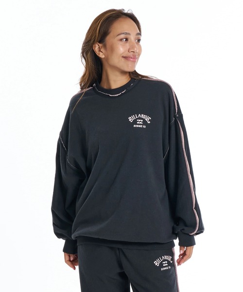 BILLABONG(ビラボン)の「BILLABONG ウィメンズ CONTRAST BIG LOOSE トレーナー 【2026年春夏モデル】/スウェットトレーナー(セットアップ対応可能)(スウェット・レディース・グレー/ブラック・MEDIUM)」の4枚目の写真