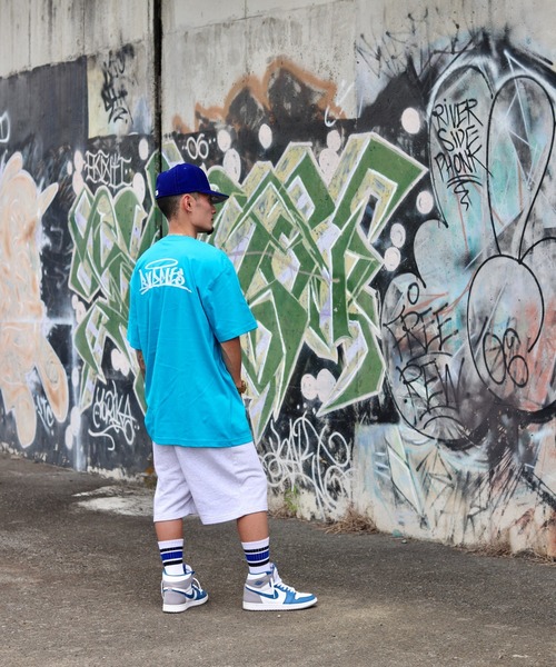 VIBGYOR(ヴィブジョー)の「BUDDIES OG Logo T-SHIRT(BDS)(Tシャツ/カットソー・メンズ・ホワイト/ブラック/ターコイズブルー・X-LARGE/LARGE/MEDIUM)」の11枚目の写真