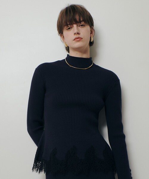 allureville(アルアバイル)の「レースドッキングリブプルオーバー(ニット/セーター・レディース・アイボリー/ネイビー・2)」の6枚目の写真