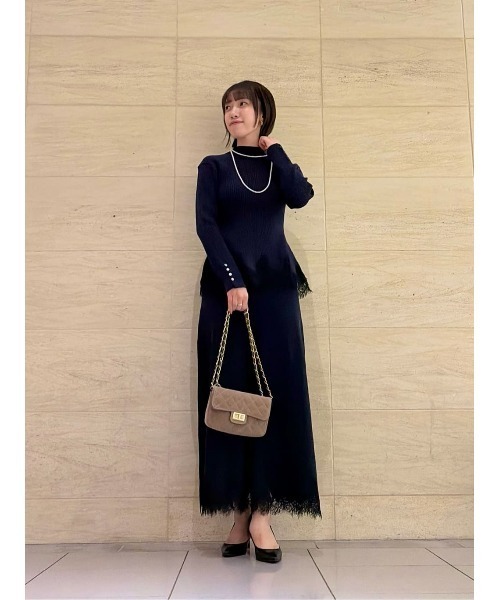 allureville(アルアバイル)の「レースドッキングリブプルオーバー(ニット/セーター・レディース・アイボリー/ネイビー・2)」の20枚目の写真
