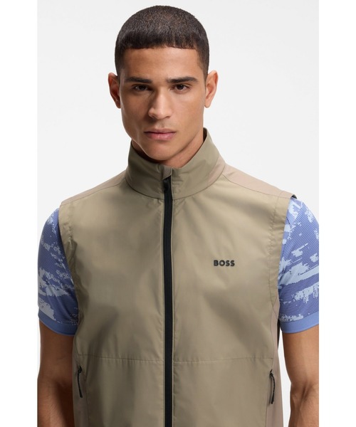 BOSS（ボス）の「はっ水ジレ 4WAYストレッチ（その他アウター・メンズ・ライトブラウン・M/XL/L/S）」の2枚目の写真