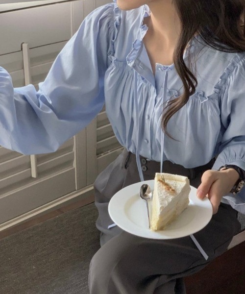 セール】【春夏新作】フリルギャザーパフスリーブブラウス（シャツ