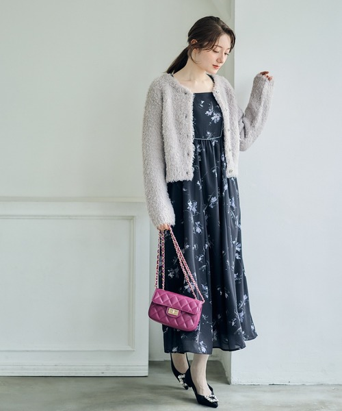 12Twelve Agenda(トゥエルブ アジェンダ)の「フェザータッチクルーネックカーディガン(カーディガン/ボレロ・レディース・ホワイト/グレー・M)」の15枚目の写真