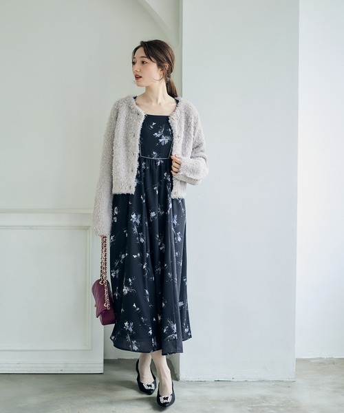 12Twelve Agenda(トゥエルブ アジェンダ)の「フェザータッチクルーネックカーディガン(カーディガン/ボレロ・レディース・ホワイト/グレー・M)」の16枚目の写真