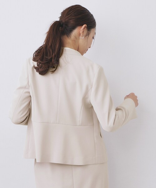 index（インデックス）の「ストレッチノーカラージャケット/セットアップ対応【洗濯機OK/防シワ/イージーアイロン】（ノーカラージャケット・レディース・ネイビー/ブラック系7/ナチュラル/チャコールグレー・40/38/36/42）」の10枚目の写真