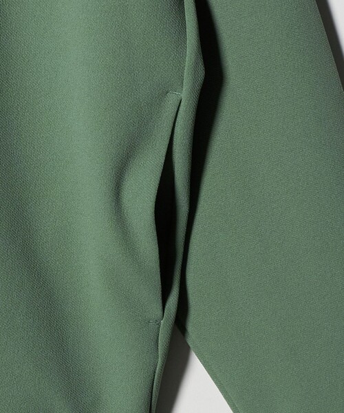 green label relaxing(グリーンレーベルリラクシング)の「アムンゼン ツイル フーディ パーカー -UVカット・吸水速乾・抗菌-(パーカー・メンズ・ライトグレー/ブラック/ケリーグリーン・S/M/XL/L)」の15枚目の写真