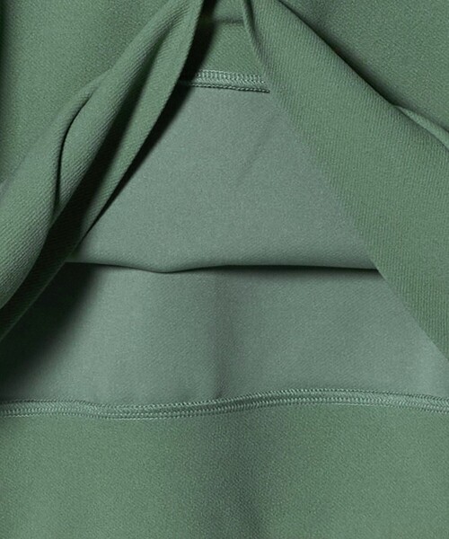 green label relaxing(グリーンレーベルリラクシング)の「アムンゼン ツイル フーディ パーカー -UVカット・吸水速乾・抗菌-(パーカー・メンズ・ライトグレー/ブラック/ケリーグリーン・S/M/XL/L)」の16枚目の写真