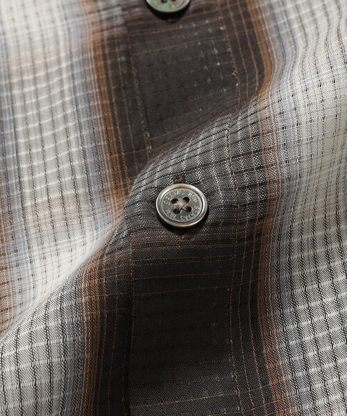 BEAMS（ビームス）の「オンブレチェック ミニレギュラーカラーシャツ【リラックスフィット】（シャツ/ブラウス・メンズ・ブラック/ホワイト・S/M/L/XL）」の11枚目の写真