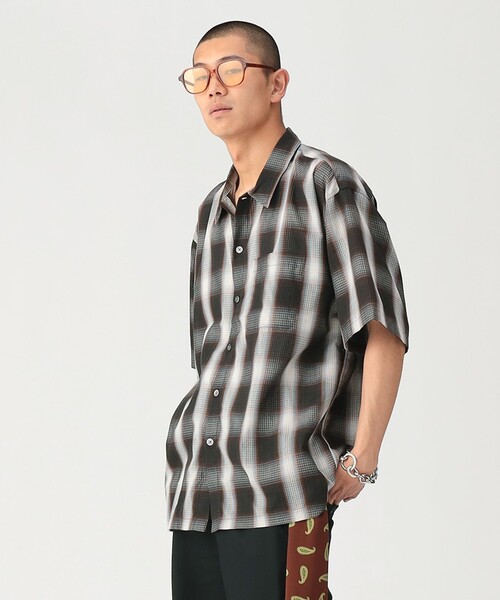 BEAMS(ビームス)の「オンブレチェック ミニレギュラーカラーシャツ【リラックスフィット】(シャツ/ブラウス・メンズ・ブラック/ホワイト・S/M/L/XL)」の15枚目の写真