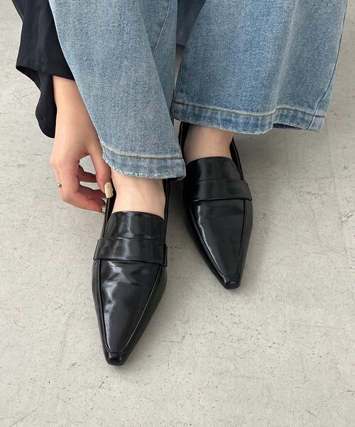 CAPRICIEUX LE'MAGE（カプリシューレマージュ）の「【人気のため再入荷！】ポインテッドローファー（ローファー・レディース・ブラック・36/37/38）」の4枚目の写真