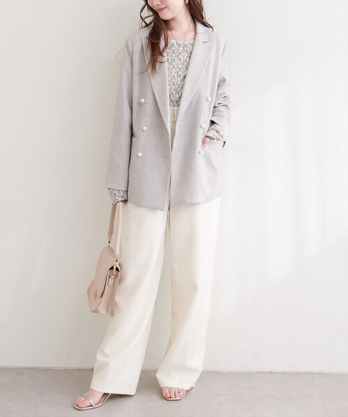 natural couture(ナチュラルクチュール)の「〈osono〉パール釦テーラードジャケット(テーラードジャケット・レディース・グレー/ネイビー/ライトベージュ・FREE)」の7枚目の写真