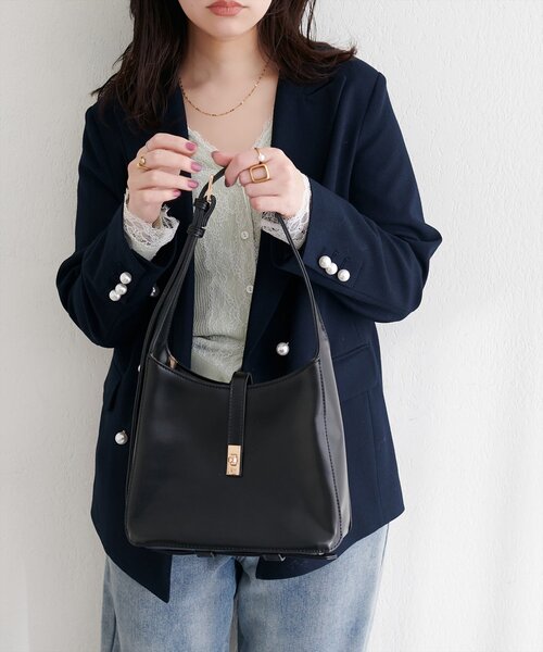 natural couture(ナチュラルクチュール)の「〈osono〉パール釦テーラードジャケット(テーラードジャケット・レディース・グレー/ネイビー/ライトベージュ・FREE)」の15枚目の写真